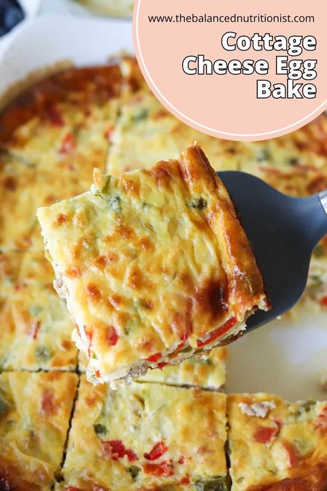 This cottage cheese egg bake is a healthy meal prep recipe perfect for a high protein brunch. Enjoy a high protein egg bake casserole that’s packed with flavor, using bell pepper and other veggies. This protein egg bake with cottage cheese is a simple, delicious take on a protein quiche that’s both nutritious and easy to prepare. High Protein Brunch, Protein Egg Bake, Egg Bake With Cottage Cheese, High Protein Egg Bake, Protein Quiche, Cottage Cheese Egg Bake, Healthy Egg Casserole, Cheese Egg Bake, Egg Bake Casserole