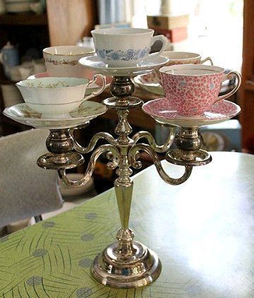 teacup candelabra made with vintage cups and saucers #upcycle #repurpose Koti Diy, Teacup Crafts, Repurposed Art, Alice In Wonderland Tea Party, Cup Crafts, Crafts Home, Mad Hatter Tea, Mad Hatter Tea Party, My Cup Of Tea