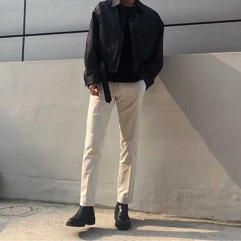 Streetwear Men Outfits Converse, Korean Boots Outfit Men, Boots Outfit Men Aesthetic, Boots Outfit Korean, Mens Chelsea Boots Outfit, Black Chelsea Boots Men Outfit, Black Chelsea Boots Outfit, Chelsea Boots Men Outfit, Chelsea Boots Outfit