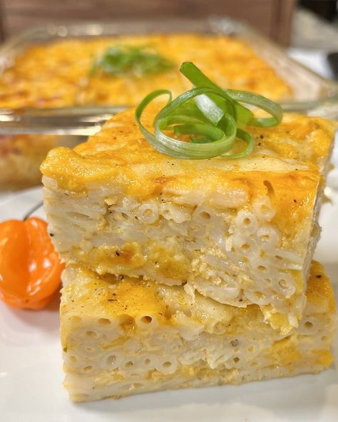 Caribbean Macaroni Pie — @chefmikehard Recipes! Macaroni Pie Caribbean, Caribbean Macaroni Pie, Macaroni Pie Trinidadian, Caribbean Macaroni Pie Recipe, Bajan Macaroni Pie Recipe, Bajan Macaroni Pie, Macaroni Pie Recipe, Macaroni Pie, Cheese Powder