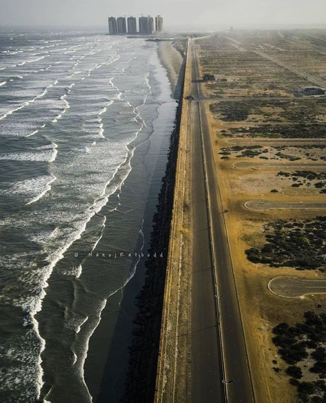 Karachi Beach, Pakistan Nature, View Beach, Karachi Pakistan, Sea View, Beautiful Country, Color Grading, World Trade, Home Pictures