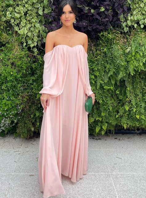 Pregnant Evening Dress, Pastel Gown, Maternity Evening Dress, Dresses For Pregnant Women, Maternity Style, Evening Attire, Maternity Fashion, Fashion Sewing, Pregnant Women