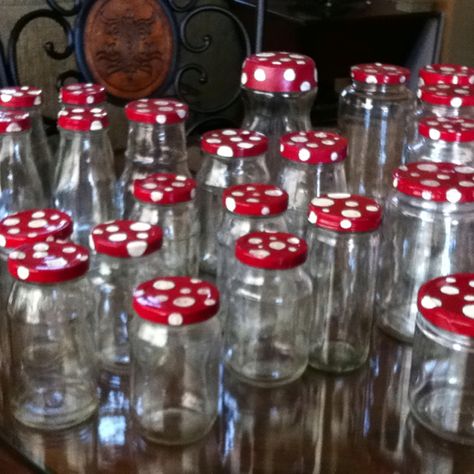 fairy party mushroom jars to collect goodies hiding in garden - what a cute idea Mushroom Birthday Party Decor, Pixie Birthday Party, Adult Fairy Party, Mushroom Theme Party, Cottagecore Party, Woodland Fairy Party, Enchanted Forest Party, Fairy Garden Birthday Party, Fairy Tea Parties