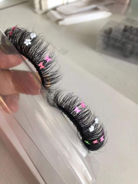 Eye Lash Design, Baby Girl Hairstyles Curly, Lashes Fake Eyelashes, Punk Makeup, Perfect Eyelashes, Lash Salon, Pretty Lashes, Long Acrylic Nail Designs, Wispy Lashes