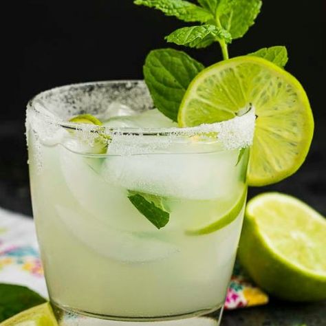 TEQUILA LIMEADE RECIPE > Call Me PMc Limeade Drinks, Cocktail Margarita, Limeade Recipe, Easy Margarita, Best Tequila, Thanksgiving Drinks, Tequila Drinks, Liquor Drinks, Margarita Cocktail