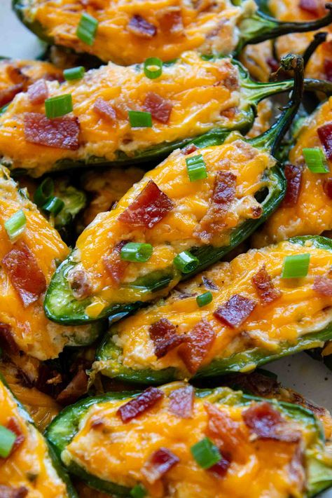 Baked Gluten-Free Jalapeño Poppers (No Bread Crumbs) Jalapeno Poppers Oven, Gluten Free Jalapeno Poppers, Baked Jalapeno Poppers, Jalapeno Popper Bites, Bacon Jalapeno Poppers, Jalapeno Popper Recipes, Gluten Free Cookbooks, Cheese Cheddar, Cookie Cookbook