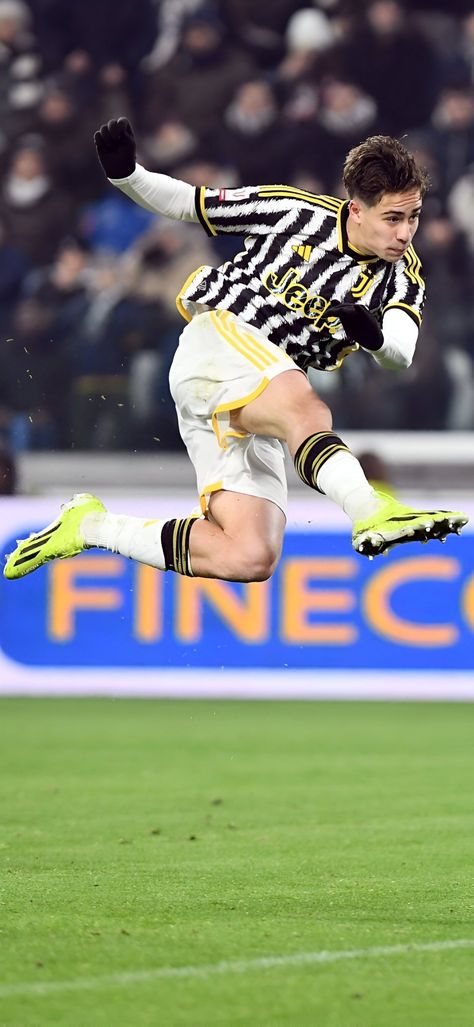 Juventus, Serie A Kenan Yildiz Wallpaper, Juventus Players, Juventus Wallpapers, Nike Football Boots, Juventus Fc, Football Pictures, Soccer Pictures, Nike Football, Football Boots