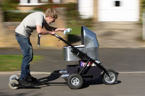 A souped-up stroller | 12 Of The Most Not Normal Ways To Travel Colin Furze, One Month Old, Bird Houses Diy, Pictures Of The Week, Baby Carriage, Boat Plans, New Dads, Baby Strollers, Stroller