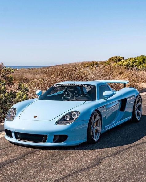 Vint sup car • Instagram Gulf Blue Porsche, Kyle Fletcher, Blue Porsche, Van Volkswagen, Custom Porsche, Porsche Gt, Chevrolet Corvette C7, Carrera Gt, Porsche Carrera Gt