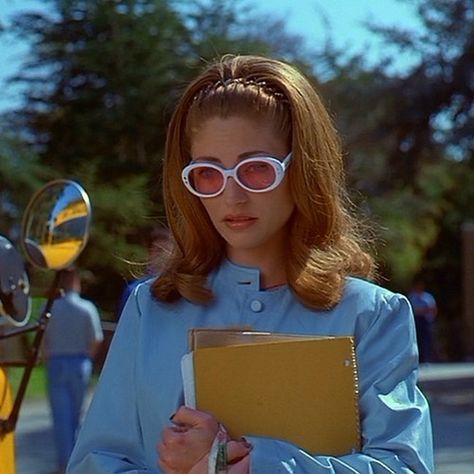 🍦 on Instagram: “The sunglasses in Jawbreaker, 1999” Rebecca Gayheart, 90s Fashion Outfits, Movies Outfit, Fashion Project, Vintage Horror, Pinterest Fashion, Costume Design, 90s Fashion, Classy Outfits