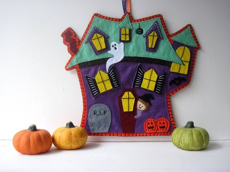 Grace's Favours - Craft Adventures: PDF Pattern Candle Mats Patterns, Felt Candle Mats, Halloween Haunted House Decorations, Spooky Ideas, Felt Sewing, Felt House, Haunted House Decorations, Holiday Hostess Gifts, Halloween Haunted House