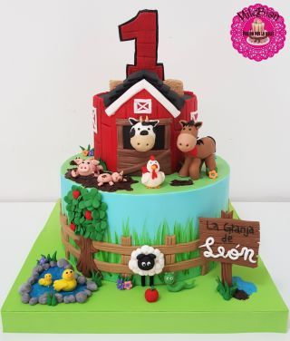 Sweet Farm cake - cake by MileBian - CakesDecor Farm Birthday Cakes, Barnyard Cake, Barn Cake, Farm Animal Cakes, Animal Birthday Cakes, Barnyard Birthday Party, Farm Theme Birthday, Farm Animals Birthday Party, Farm Themed Birthday Party