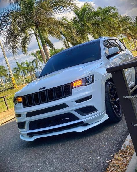 Srt8 Jeep, Jeep Srt, Srt Jeep, Jeep Srt8, Dream Cars Audi, Car Builds, Luxury Cars Audi, Jeep Grand Cherokee Srt, Speed Demon