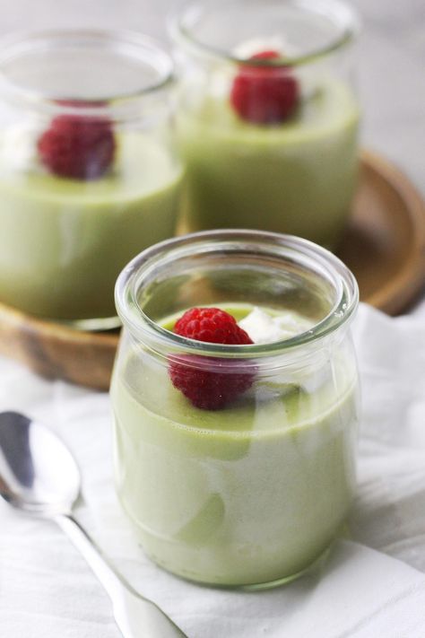 Matcha Panna Cotta, Matcha Dessert Recipes, Green Tea Cheesecake, Matcha Dessert, Panna Cotta Recipe, Matcha Tea Powder, Make Ahead Desserts, Classic Desserts, Flavored Tea