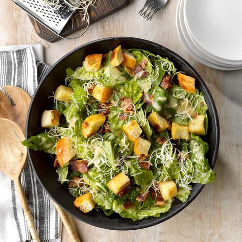 Bacon Caesar Salad Parmesan Bowls Recipe, Parmesan Bowls, Chip Salad, Spinach Side Dish, Corn Chip, Mediterranean Salad Recipe, Thanksgiving Salad Recipes, Lettuce Salad Recipes, Potluck Salad