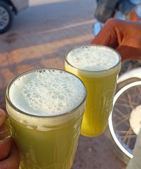 Juice Snap, Juice Photography, Fruit Juice Brands, Juicer Accessories, Juice Benefits, Foodie Pics, Sugarcane Juice, Fresh Squeezed Juice, Easy Photography Ideas