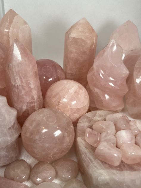 Pink Quartz Wallpaper, Crystal Wishlist, Shiny Rocks, Pink Witch, Spiritual Vibes, More Self Love, Crystal Vibes, Self Appreciation, Metaphysical Shop