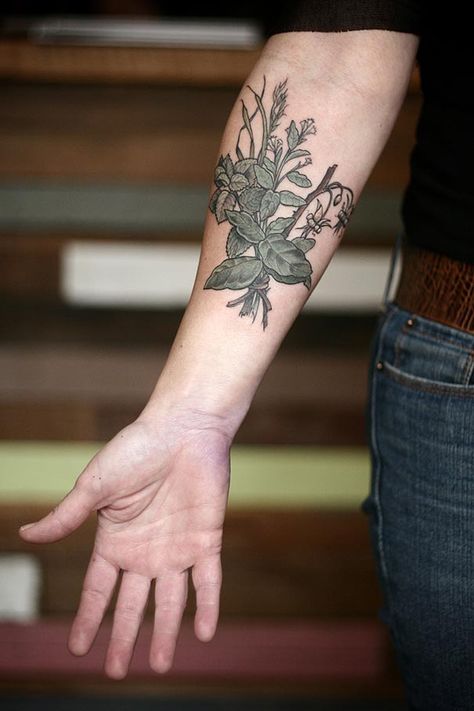 flower-plant-botanical-tattoos-alice-carrier-75 Vintage Botanical Tattoo, Wonderland Tattoo, Back Of Shoulder Tattoo, Plant Tattoo, Ink Inspiration, Botanical Tattoo, White Tattoo, Vintage Tattoo, Tattoo Fonts