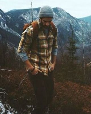 Wander Outfit, Arte Jazz, Mens Outdoor Fashion, Lumberjack Style, Best Clothing Brands, Mens Fashion Denim, Mens Fashion Editorial, Akita Dog, Rugged Men