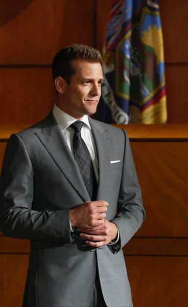 Harvey Specter Suits Outfit, Suits The Show, Business Men Aesthetic, Suits Harvey Specter, Suits Cast, Suits Serie, Harvey Suits, Suits Tv Show, Specter Suits