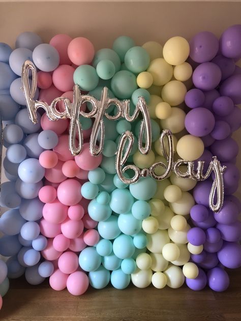 Balloon Decorations On Wall, Balloon Selfie Wall, Balloon Decorations Pastel, Wall Birthday Decorations, Ballon Wall Decorations, Pastel Balloon Decor, Pastel Balloons Decoration, Wall Balloon Decorations, Pastel Themed Birthday Party Decorations