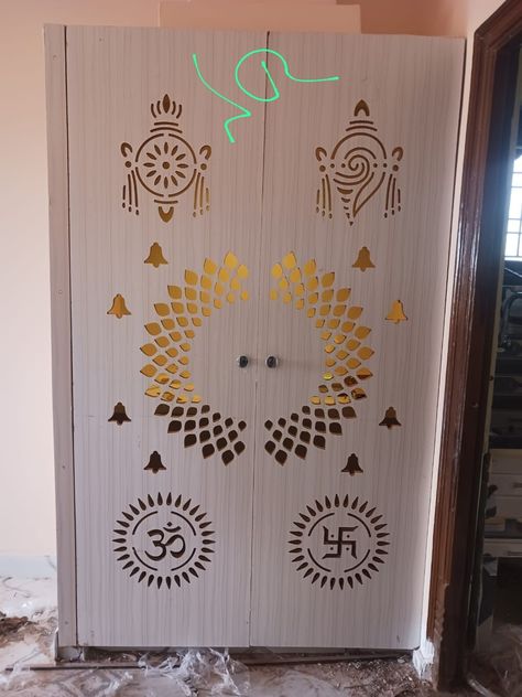 Pooja Room Plywood Door Design, Mandir Door Cnc Design, Mandir Gate Design, Pooja Room Door Design Modern, Latest Pooja Room Designs, Puja Door, Kitchen Unit Designs, Pooja Door, Pooja Door Design