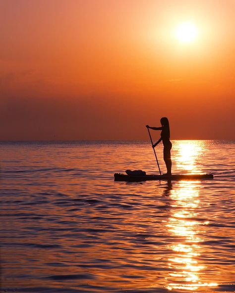 Ella Baker, Best Inflatable Paddle Board, Sup Surfing, Paddle Boarding Pictures, Inflatable Sup Board, Sup Stand Up Paddle, Sunset Vibes, Inflatable Sup, Sup Boards