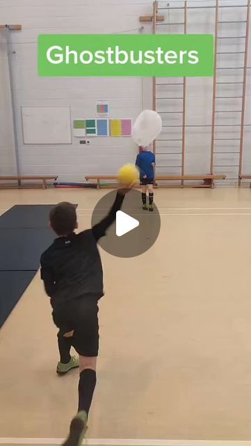 Kev Weir | PE and Coaching on Instagram: "Try this Halloween target throwing game in your next lesson.

#justplaysports #peteachersofinstagram #teacher #teachersofinstagram #physed #physedteacher #physicaleducation #pe #peteacher #physicaleducationteacher #teacherlife" Pe Throwing Games, Halloween Physical Education Games, Easy Pe Games, Halloween Gym Games, Halloween Pe Games, Pe Games Middle School, Pe Games Elementary, Adapted Pe, Throwing Games