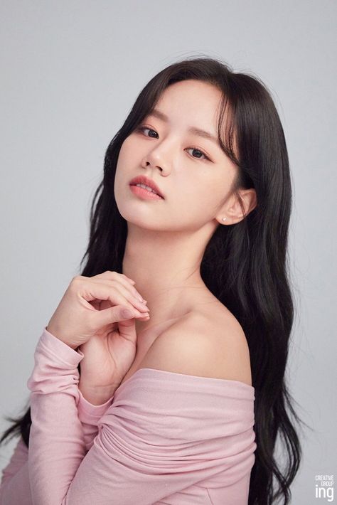 Girl's Day Hyeri, Lee Hyeri, Korean Short Hair, Kim Yoo Jung, Class Reunion, Black Pink Dance Practice, Korean Actresses, Dance Practice, Girl Day