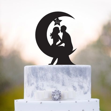 Moon Wedding Cake, Gamer Wedding Cake, Bicycle Wedding Cake, Moon Wedding Theme, Moon Cake Topper, Mr And Mrs Wedding Cake, Star Themed Wedding, Celestial Wedding Theme, Wedding Cake Topper Silhouette