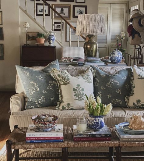 Tessa Foley, January Days, Blue And Green Living Room, Men Are From Mars, English Cottage Decor, Cottage Living Rooms, Cottage Interiors, Living Room Green, Blue Living Room