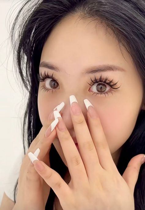 Volume Manga Lashes, Eyelash Extensions Doe Eye, Eyelash Extensions Anime Style, Anime False Lashes, Doe Eyelash Extensions, Manga Lashes Extensions, Anime Lash Extensions, Magical Eyes, Doe Eye Makeup