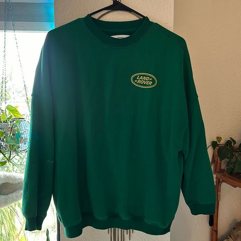 Literally Never Worn. Land Rover Crewneck Size Small (I Would Say It Fits Like A Medium) Land Rover Crewneck, Land Rover Hoodie, Land Rover Sweatshirt, Yellow Crewneck, Green Crewneck, Pacsun Tops, Yellow Sweatshirt, Green Hoodie, Green And Yellow