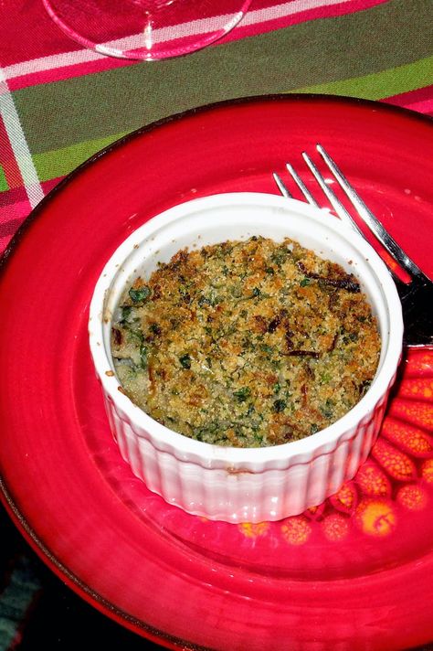 Broiled Fish Recipes, Oyster Rockefeller, Baked Oyster Recipes, Ramekin Dishes, Seafood Cocktail, Oyster Recipes, Italian Appetizers, Broiled Fish, Appetizer Bites