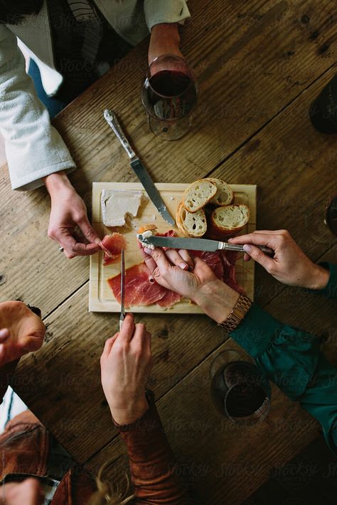 Italian Pasta Recipes, Farm Lifestyle, Restaurant Photography, Restaurant Marketing, Photo Food, Billy Reid, Wine And Dine, Sell Online, Ecommerce Website