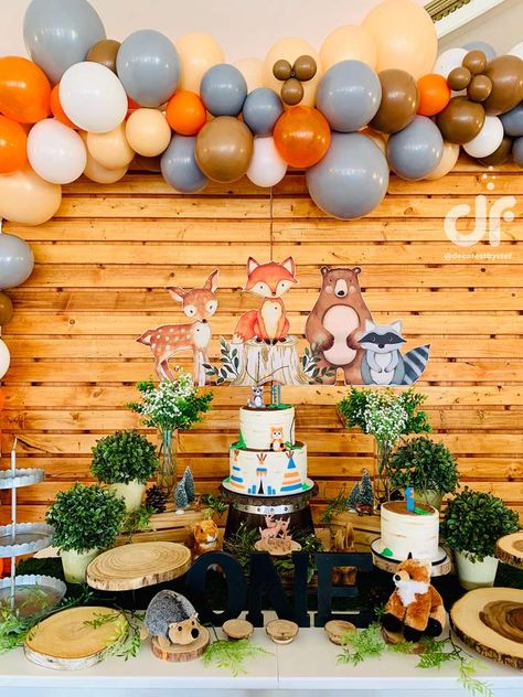 Fox Birthday Party Boys, Wild One Forest Birthday Party Boys, Forest Birthday Party Boy, Woodland Baby Birthday Party, Fox Party Ideas, Fox Themed Birthday Party, Woodland Baby Birthday, Woodland Birthday Party Boy, Woodland Theme Birthday Party