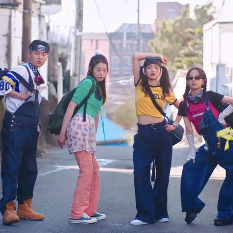 2521 icon iq icons 2521 Outfit Ideas, Twenty Five Twenty One Outfits, 2521 Outfit, Na Hee Do Outfit, Hee Do, Netflix Kdrama, Ji Woong, Wjsn Bona, Group Picture Poses