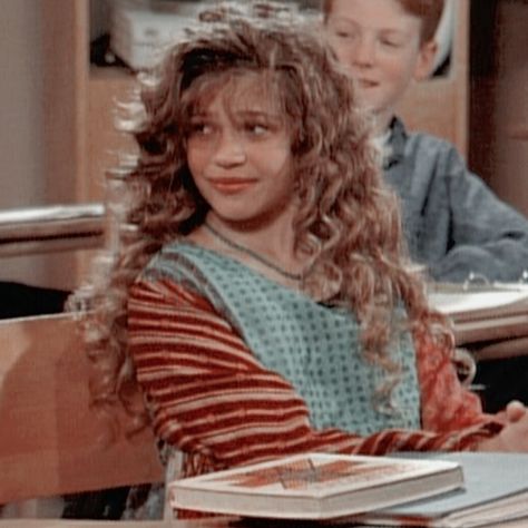 boy meets world Topanga Aesthetic, Topanga Lawrence Hair, Boy Meets World Topanga, Topanga Hair, Daniel Fishel, Summer Slasher, Topanga Lawrence, Fit Actors, Danielle Fishel