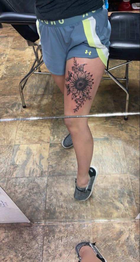 Tattoo 
Sunflower Flower Front Thigh Tattoos, Sunflower Knee Tattoos Women, Thigh Tattoos Women Sunflower, Sunflower Leg Tattoos Women, Simple Thigh Tats For Women, Sunflower Tattoo On Thigh, Sunflower Thigh Tattoos Women, Sunflower Leg Tattoo, Sunflower Thigh Tattoo