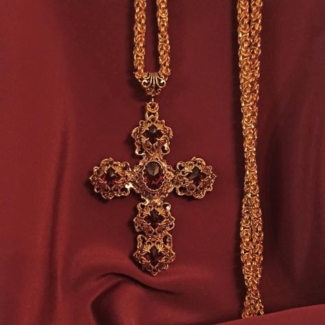 Victorian Gold Cross Necklace, Italian Gold Jewelry, Pectoral Cross, Latin Ballroom Dresses, 2025 Wedding, Ballroom Dresses, Latin Ballroom, Suv Cars, Gold Cross Necklace