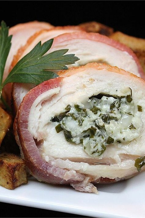 Gorgonzola Stuffed Chicken Breasts Wrapped in Bacon | "Great recipe! Made it tonight and everyone loved it!" #dinnerideas #dinnerrecipes #familydinnerideas #chicken #chickenrecipes Mozzarella Stuffed Chicken Breast, Vegan Catering, Stuffed Chicken Breast Spinach, Stuffed Chicken Breasts, Feta Chicken, Stuffed Chicken Breast, Wrapped In Bacon, Gorgonzola Cheese, Mozzarella Chicken