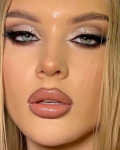 Vegas Makeup Ideas, Full Glam Makeup Looks Glitter, Pearly Makeup, Clubbing Makeup, Lover Makeup, Night Out Makeup, Seductive Makeup, Vegas Makeup, Club Makeup