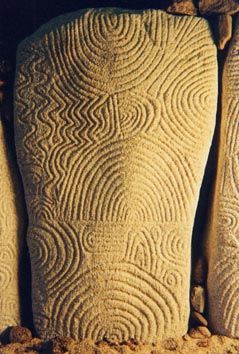 54: Neolithic Dolmen stone, Gavrinis Island, Brittany, France. c.3,500BC | Neolithic art, Prehistoric art, Neolithic Neolithic Art, Petroglyphs Art, Paleolithic Art, Stone Circles, Relief Carving, Standing Stones, Cave Art, Brittany France, Sculptures Céramiques