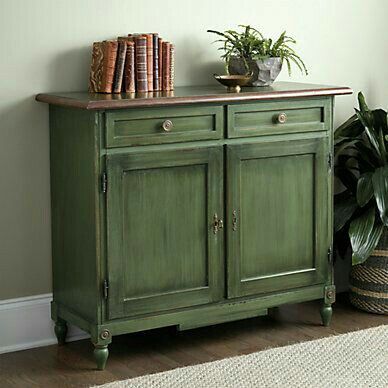 Green Furniture Living Room, Refurbishing Furniture, Distressed Furniture Painting, Shoe Rack Living Room, Dining Room Sideboard, Green Furniture, Diy Furniture Renovation, Furniture Rehab, Distressed Furniture