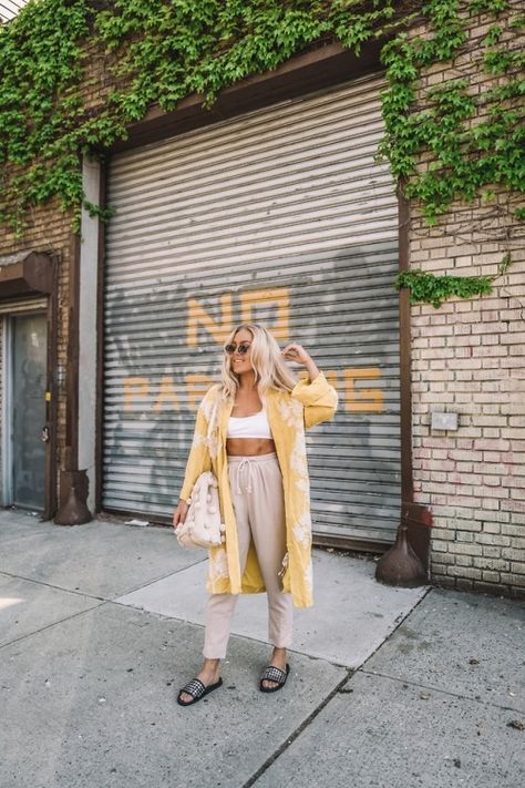 Yellow Kimono Outfit, Yellow Kimono, Angelica Blick, Kimono Outfit, Outfit Zara, Top Bra, Crop Top Bra, Kimono Fashion, Spring Summer Outfits