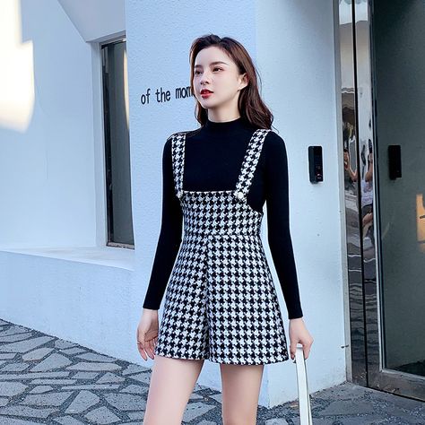 Autumn And Winter Short Houndstooth Jumpsuit Retro Strapless Plaid Shorts Female Japanese Mori Girl Style Check more at https://hk123mart.com/product/autumn-and-winter-short-houndstooth-jumpsuit-retro-strapless-plaid-shorts-female-japanese-mori-girl-style/ Suspender Shorts, Shorts Female, Mori Girl Fashion, Suspenders For Women, Winter Shorts, Mori Girl, Plaid Shorts, Girl Style, Winter Women