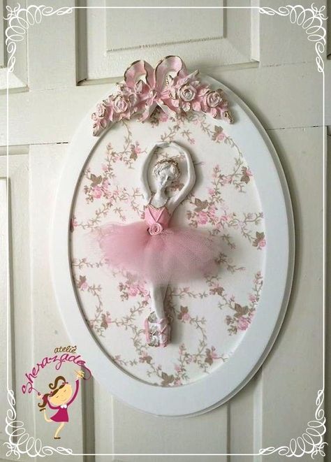 فن الرسم بالمسامير, Ladies Room, Shabby Chic Frames, Chic Frames, Floral Paper, Shabby Chic Crafts, Tulle Tutu, Pink Tulle, Oval Frame