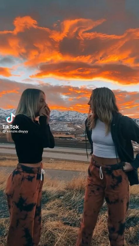 Pin by Heather Slaton on Tik tok [Video] | Dance music, Girl dance video, Girl dancing What To Wear When It’s Cold Outside, Dance Videos Tik Tok, Tik Tok Videos Dances, Dance Tik Tok, Tik Tok Dances, Easy Dance, Best Friend Challenges, New Dance Video, Tik Tok Videos