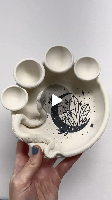 Snake Pottery Painting, Ceramic Snake Pottery, Ceramic Snake, Snake Handle Mug, Ceramic Reptile Hide, Trinket Bowl, A Snake, Artist On Instagram, Diy Ideas