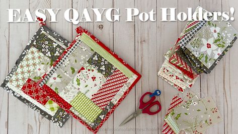 QAYG Quilt As You Go Easy Pot Holder Tutorial - Confessions of a Homeschooler Quilted Potholder Pattern, Mug Rug Patterns, Quilted Potholders, Potholder Patterns, Themed Gift Baskets, Easy Quilt, Quilt As You Go, Fabric Stars, Scrap Fabric